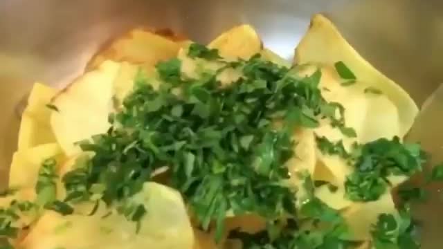 What do you like? Oh, I see! You like chips.