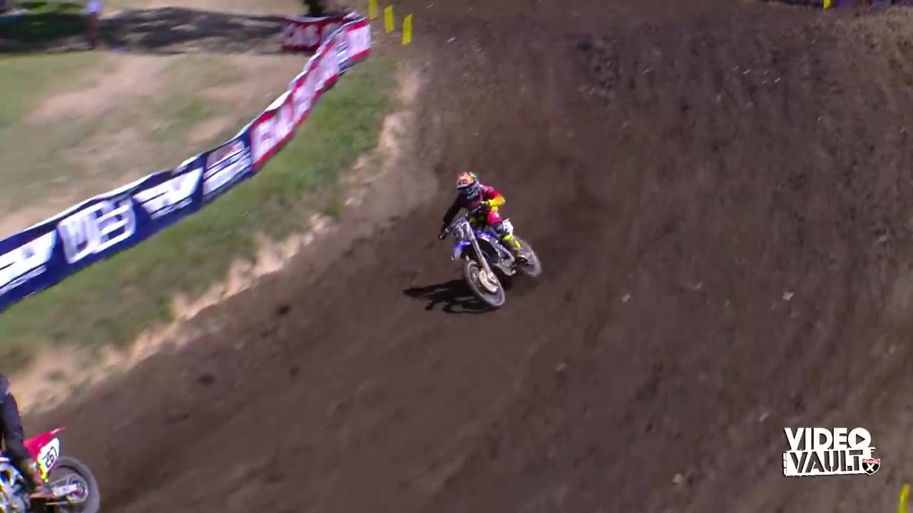 What a Finish! Classic Tomac & Roczen Battle at Muddy Creek _ 2016 Tennessee 450 Moto 2