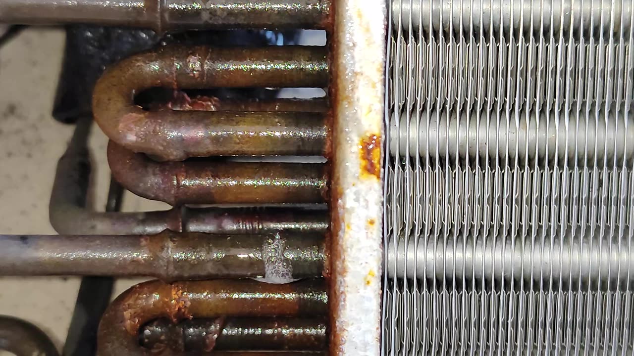 Daikin vrv indoor unit coling coil leakage problem