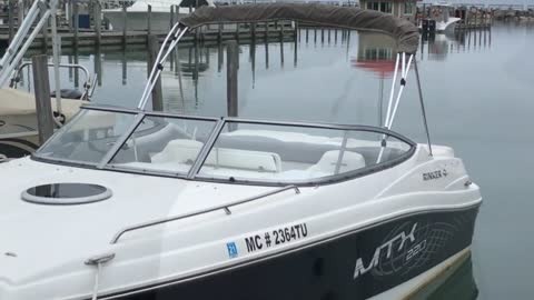 2014 Rinker 220 Captiva MTX Cuddy