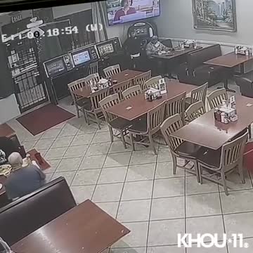 SHBA, klienti vret grabitesin ne restorant