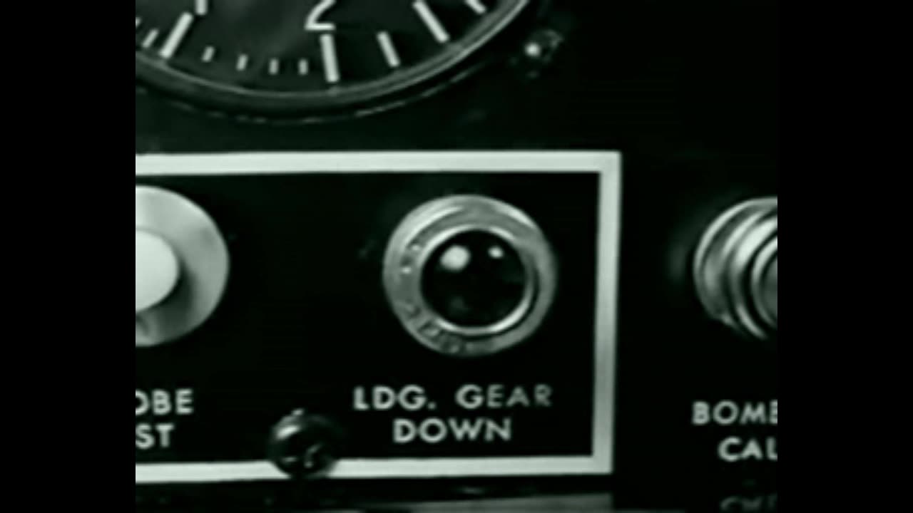 How to fly: The B-17 - Two part instructional video