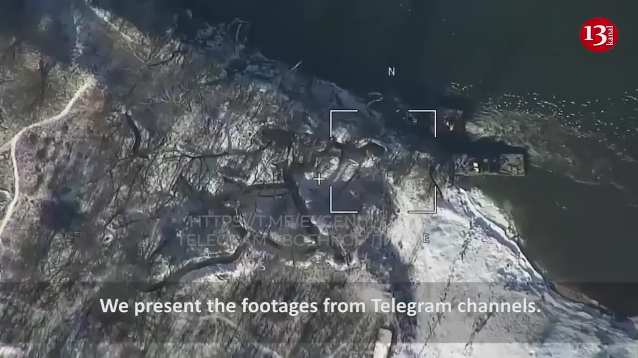 See how a boat with Ukrainian paratroopers is hit by a kamikaze drone in Donets River