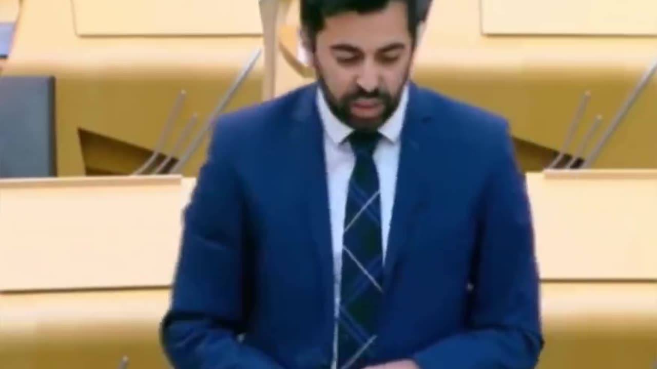 🤡First Minister of Scotland Hamza Yousaf, complains that there are too many white people in Scotland