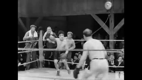 Charlie's Chaplin - boxing match (1931)