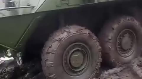 Canadian APCs Delivered to Ukraine