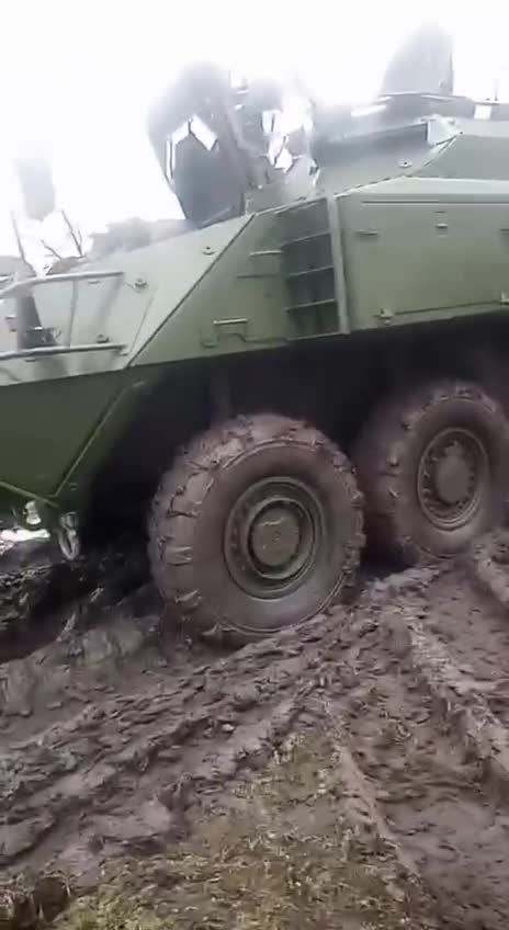 Canadian APCs Delivered to Ukraine