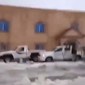 Saudi Arabia snow
