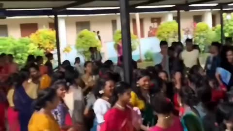 Camera man 😂 jaldi focus karo ❤️😂