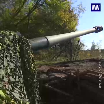 Crews of 152-mm towed howitzers Msta-B fire at ranges up to 30 kilometres