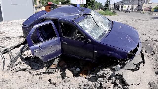 Lysychansk silent, residents emerge from shelters