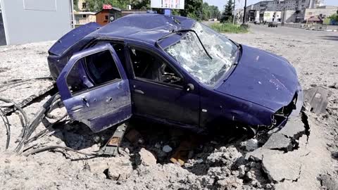 Lysychansk silent, residents emerge from shelters