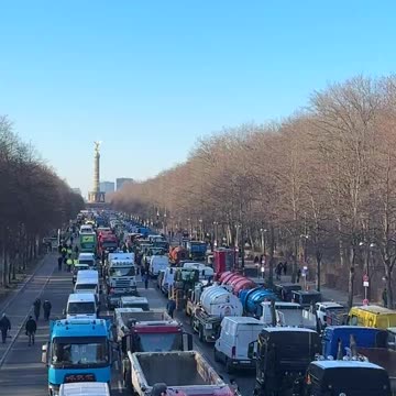Berlin Paralyzed by Nationwide Farmer Protests