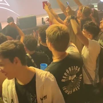 Spinardi, do Haikaiss, agride estudante durante show em SP