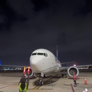 ✈️Ready to receive the plane ✈️