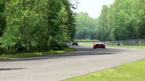 Lamborghini SVJ 63 vs Ferrari LaFerrari at Monza