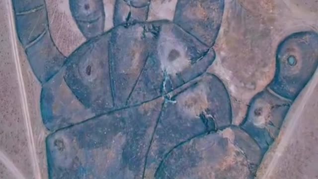huge handprint!!!