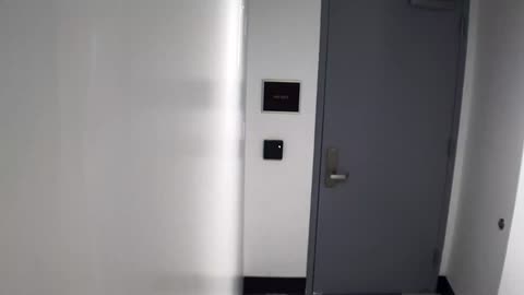 6144RHOBG2G201ABStairwayLobbyEntry_2021-01-06_14h40min02s790ms.mp4