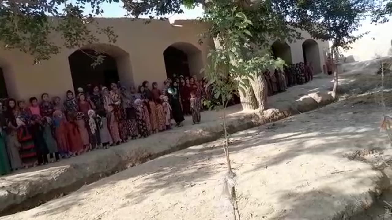 Afghanistan school students