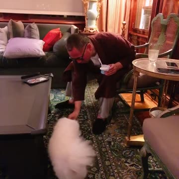 20191010文贵先生视频：今天的SNOW有了很大的变化 比香港警察表现的好得多了(拿Snow跟港警比 对Snow太残忍了)