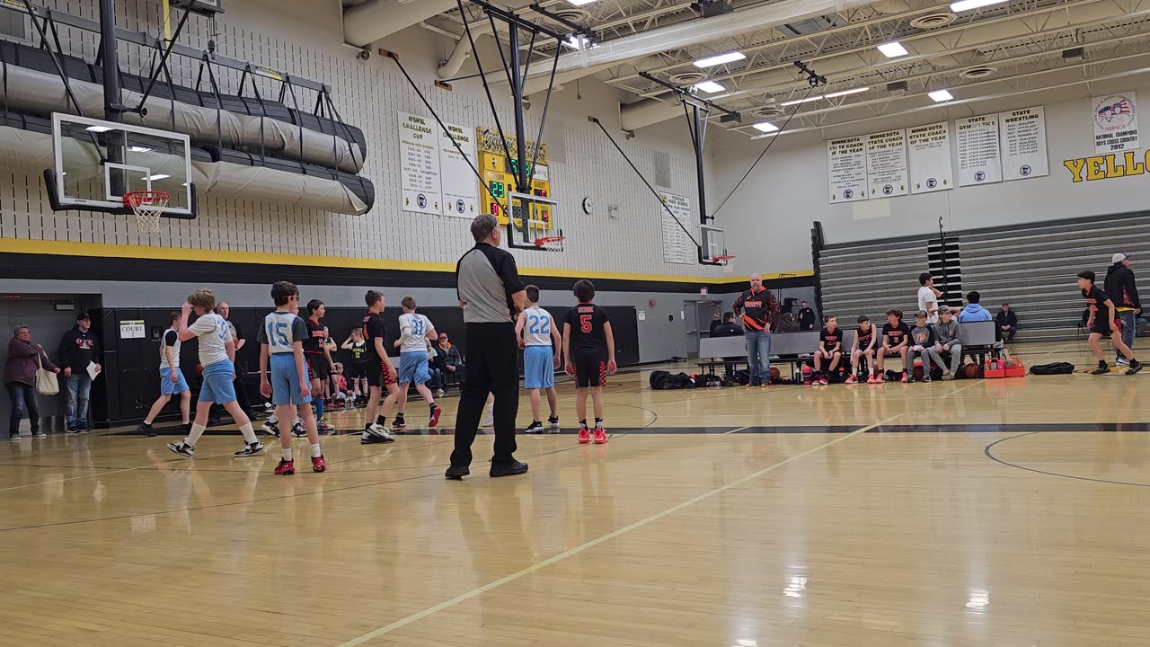 4/1/23 N basketball 1st half vs BL