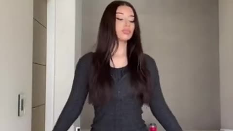 too much booty pants #tiktok #reels #spotlight #shorts