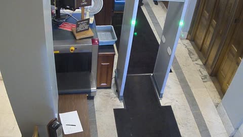 1017RSOB01DelAveADADoor_2021-01-05_16h44min01s447ms.mp4