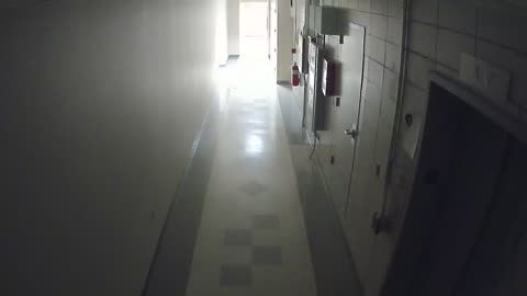 8801VZN01Elevator_2021-01-05_23h00min01s903ms.mp4