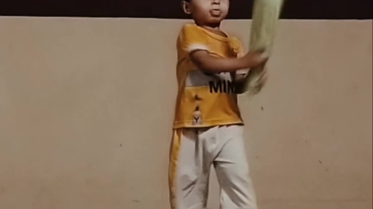 Little babar #cirket #imrankhan #azadi #babarazam #babar #BabarAzamFans #babarazam56 #practicing