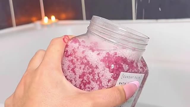 Anybody else think that she was gonna put the maltteasers in the bath?