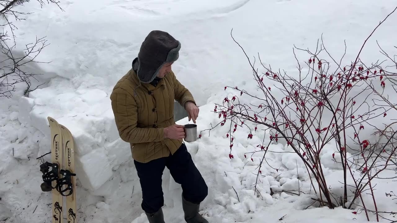 24 HOURS solo IN THE WINTER SHELTER