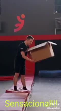 Magic Tick -- Two Men disappear!