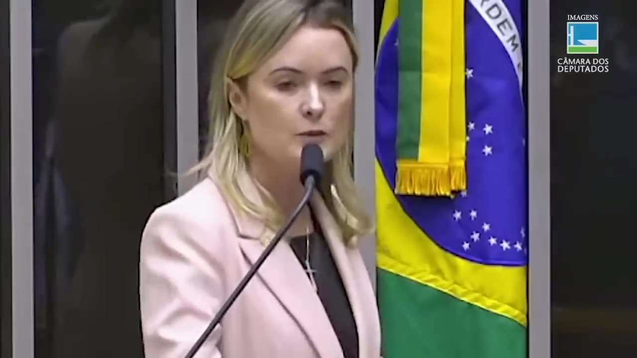 Recortes - Deputada do Psol tenta defender o "ódio do bem" e é desmascarada por outras deputasldas