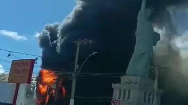 INCÊNDIO HAVAN 28-12-2022 (6)