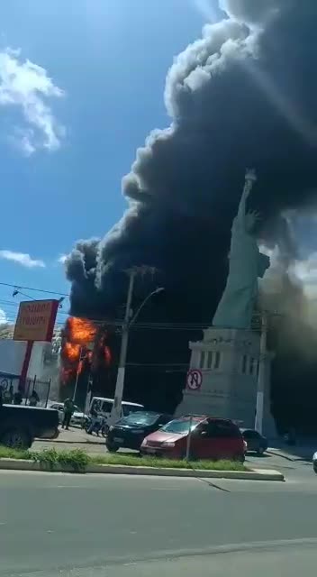 INCÊNDIO HAVAN 28-12-2022 (6)