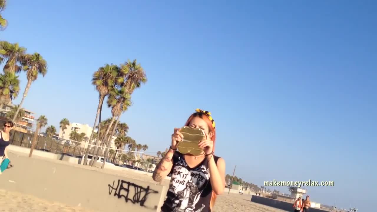 Japanese girls pickup Venice Beach - makemoneyrelax