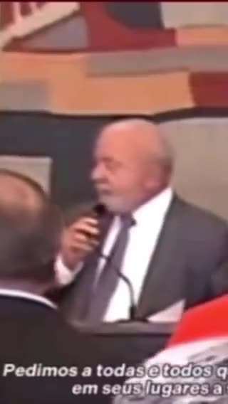 Está encerrada essa cerimônia pedimos a todas e todos que se dirija a saída. Chupa cachaceiro!