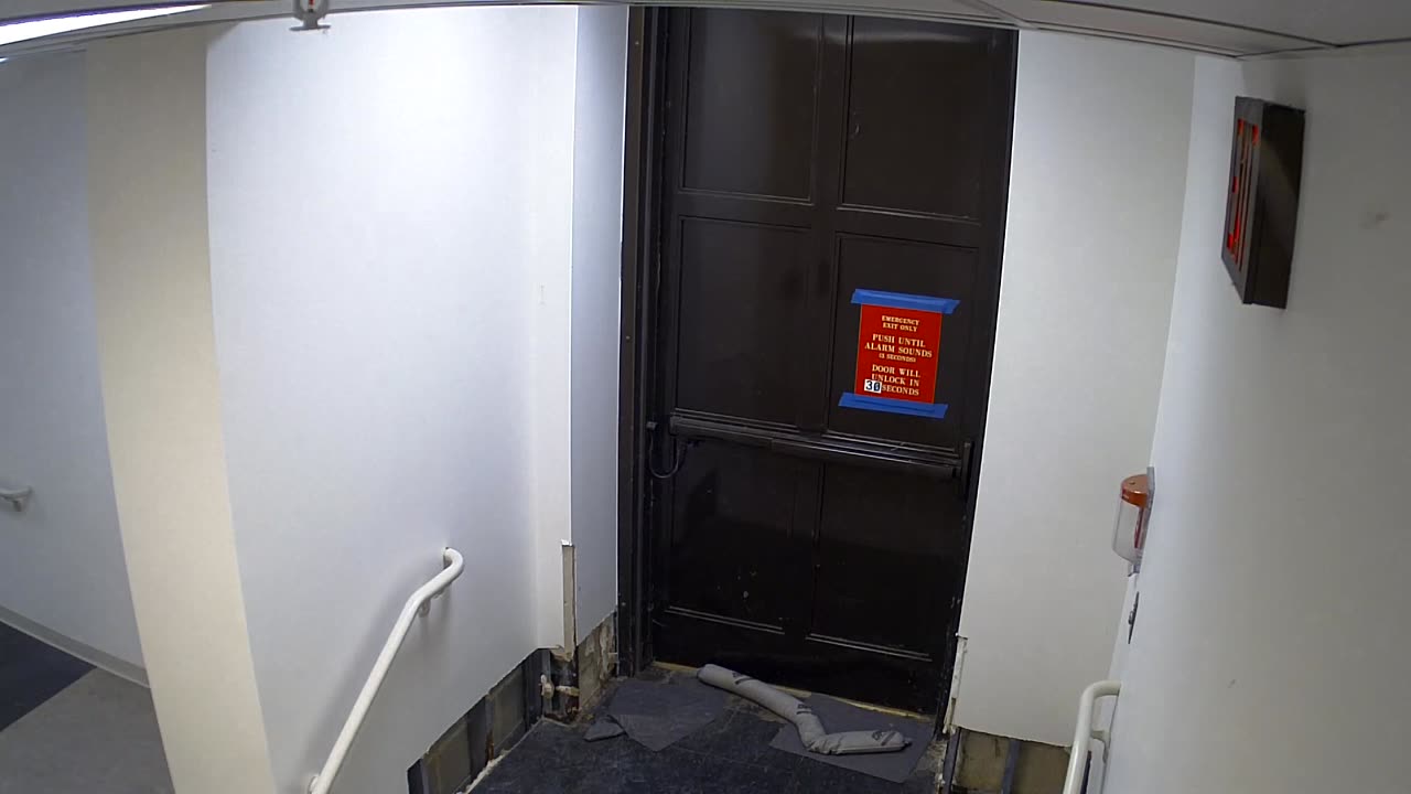 7127CVCULAuditoriumSouthEExit_2021-01-05_00h00min00s287ms.mp4