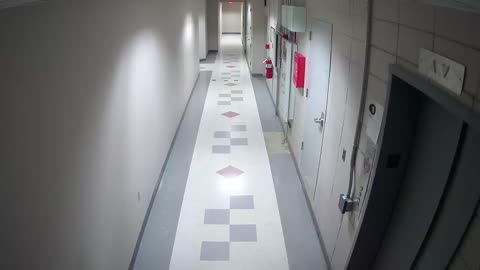 8801VZN01Elevator_2021-01-05_07h20min01s017ms.mp4