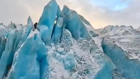 Iceberg World