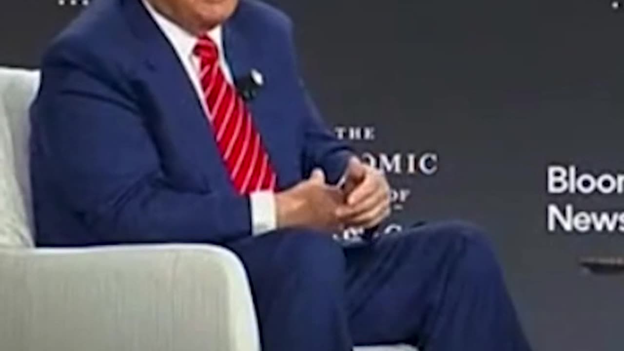 Trump tears into Bloomberg editor in fiery interview on the economy