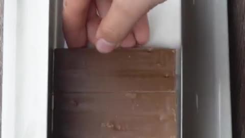 Kitkat Cake