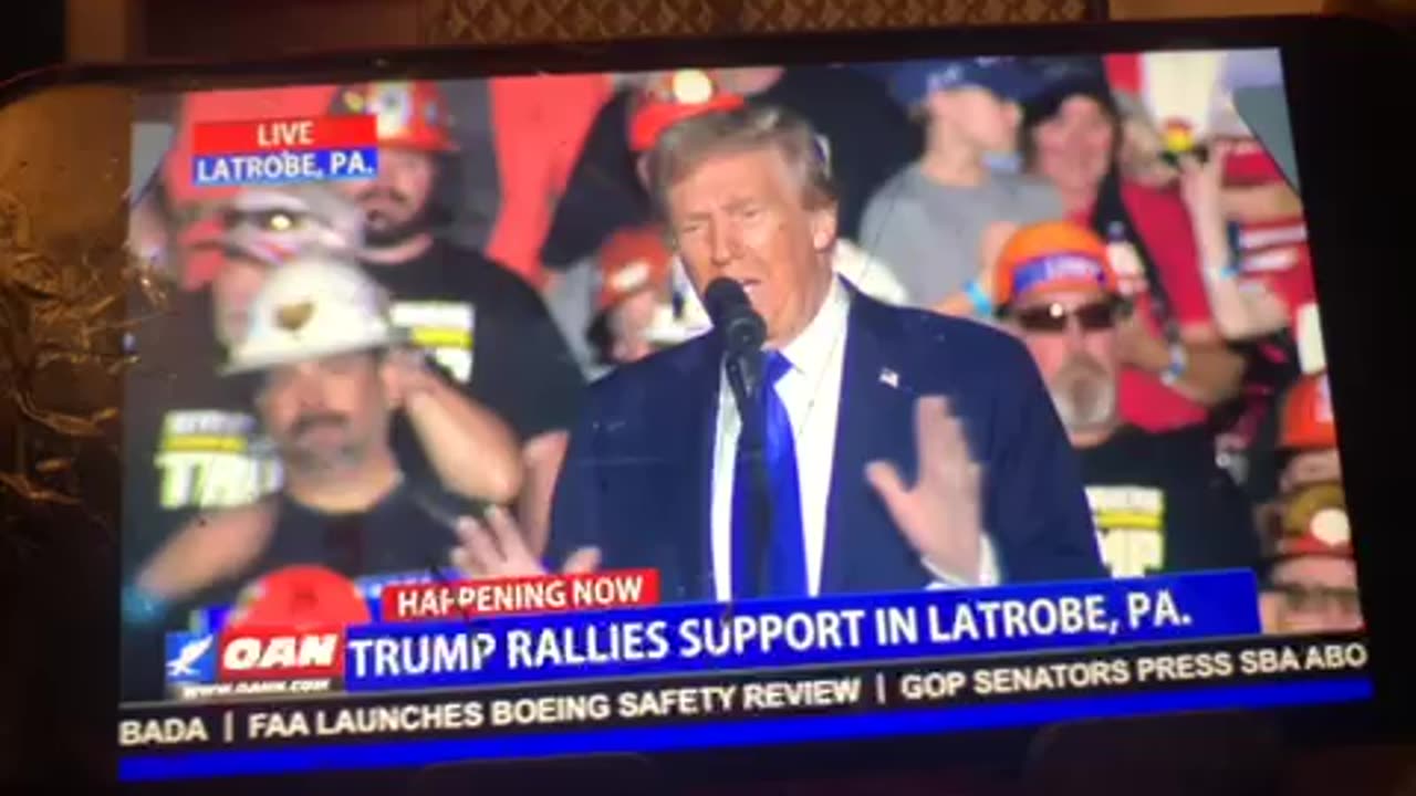 🦅 OANN president Donald Trump in Latrobe PA talking to auto makers Saturday 07:12 pm