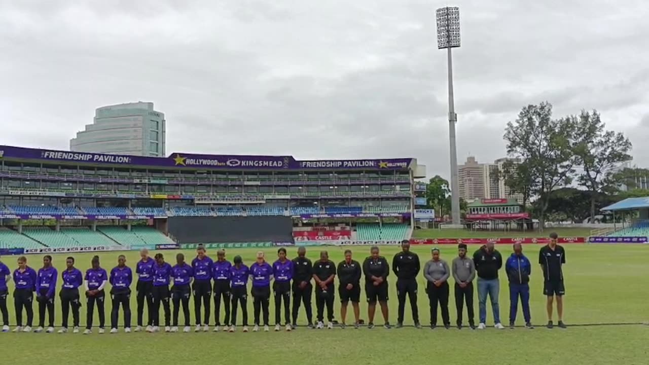 Moment of silence | Dolphins vs Lions Women's T20 23/24