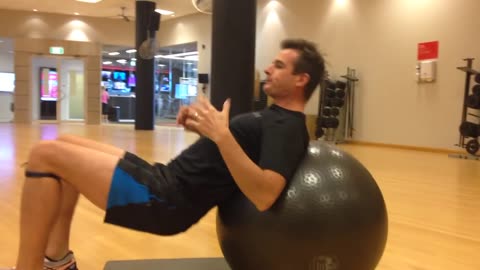 3 Of the exercices to switch on lazy glutes / feat Tim keeley