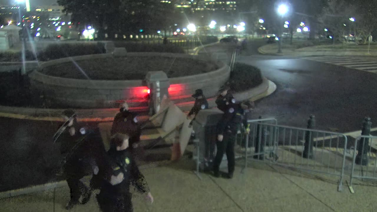 7214USCG00SenatePlazaOutbound_2021-01-05_20h20min01s757ms.mp4