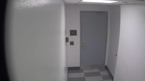 6141RHOBG1G101DStairwayLobbyEntry_2021-01-06_08h40min02s777ms.mp4