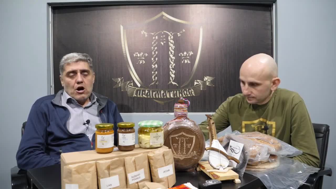 Kako sa polupanim ocem (Miroljub Petrović)
