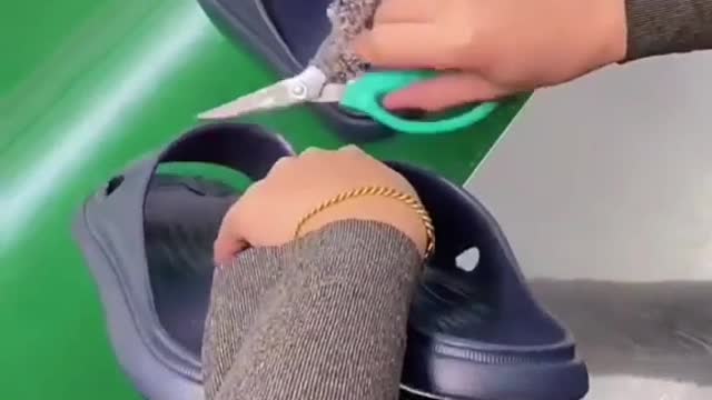 Oddly satisfying FLIP FLOPS manufacturing process