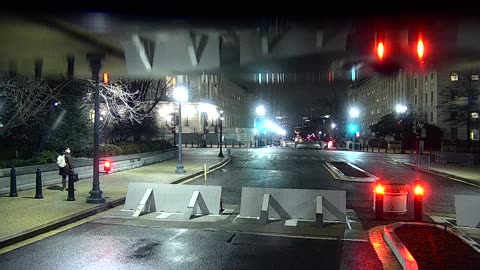 0672USCG00K25SouthBarricadeInbound_2021-01-05_18h05min57s487ms.mp4